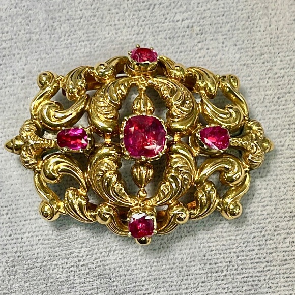 18k 3.50 CTTW - Edwardian Era Ruby brooch - Picture 5 of 8